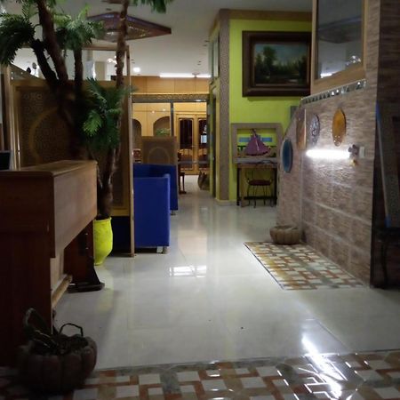 Ryad Tetouan Aeroport Luaran gambar