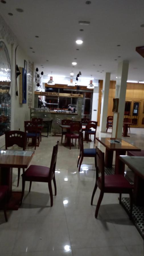 Ryad Tetouan Aeroport Luaran gambar