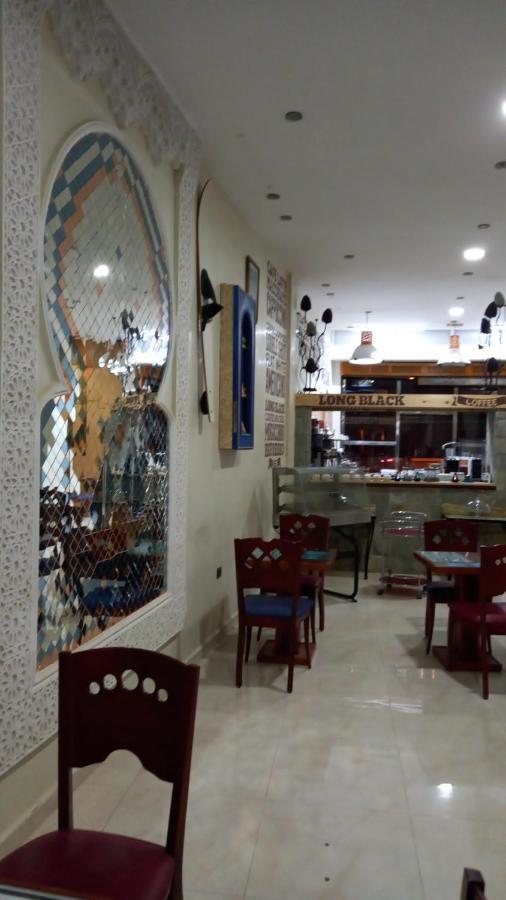 Ryad Tetouan Aeroport Luaran gambar